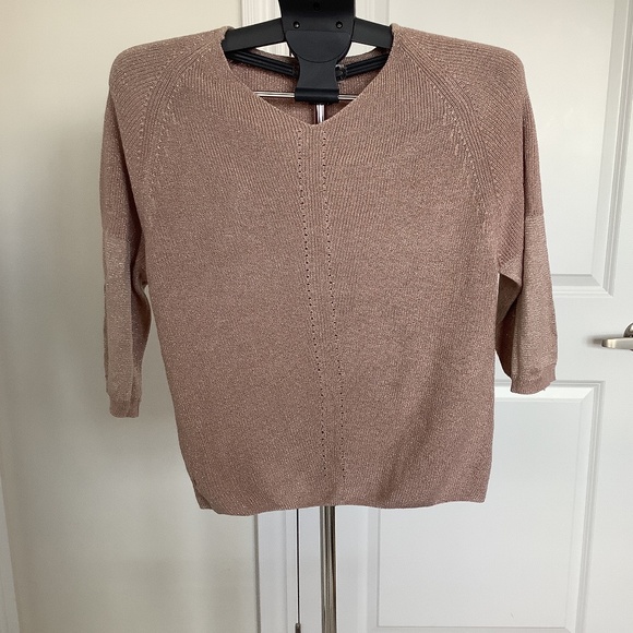 Top - Picture 1 of 5